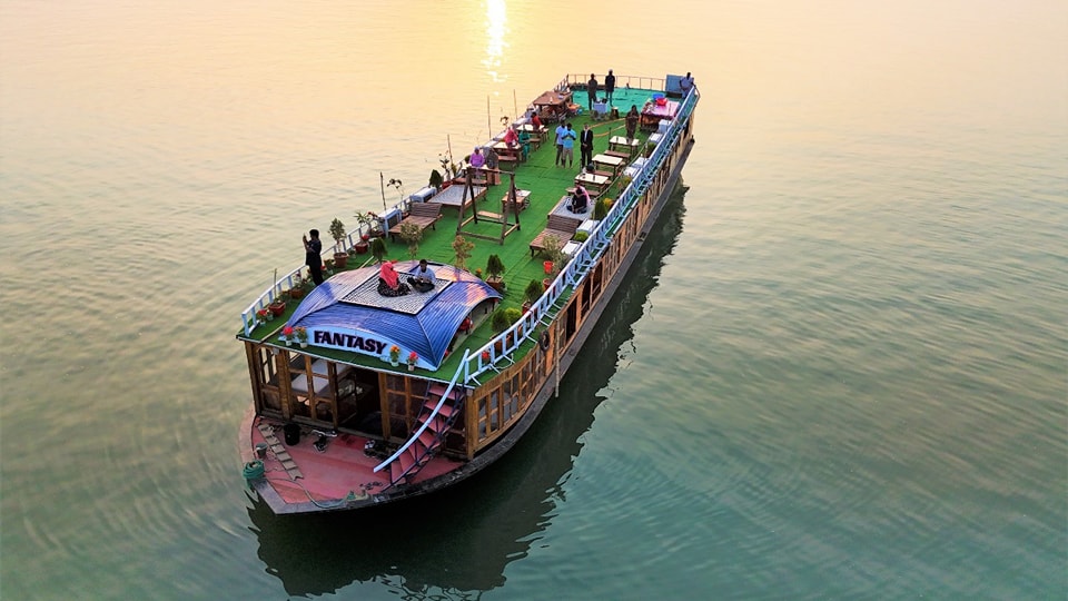 Fantasy Houseboat Tanguar Haor: A Guide to Your Dream Floating Getaway